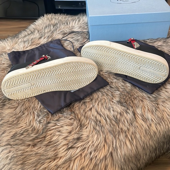 Prada shoes - Picture 5 of 7